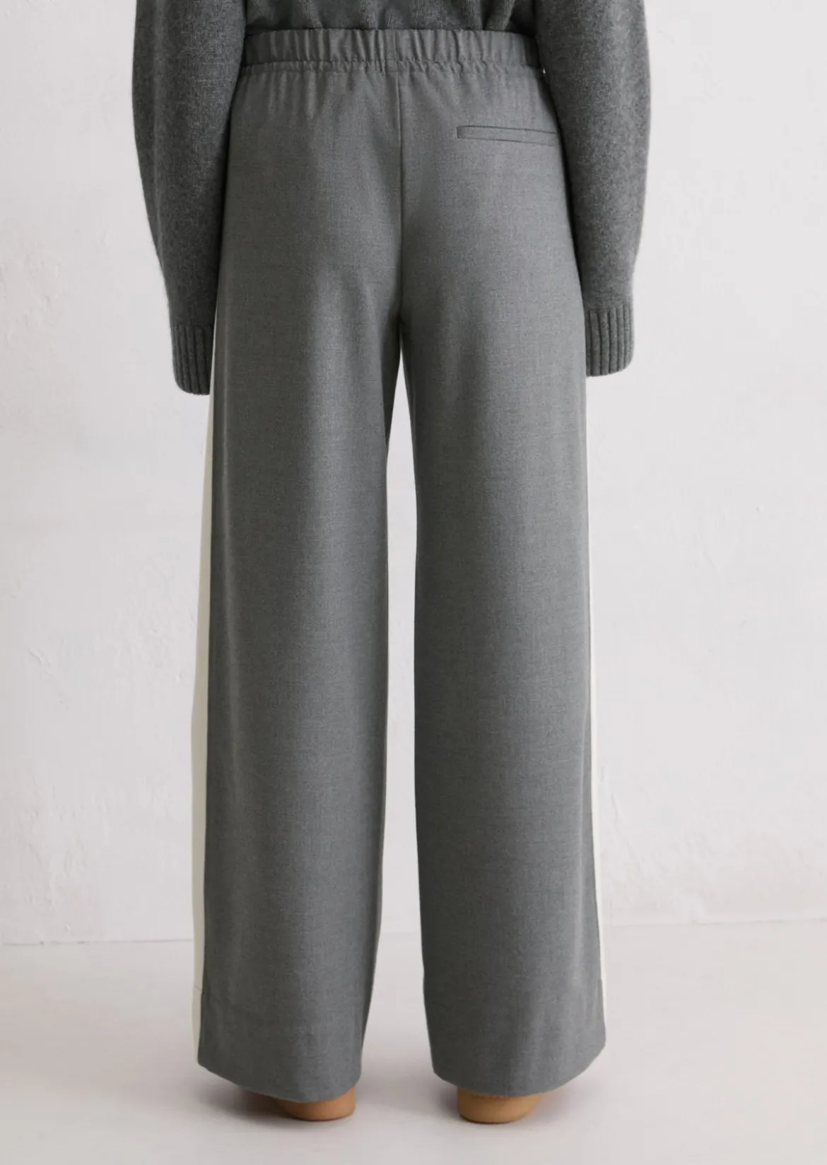 Flanell-Joggpants relaxed aus weichem Polyester-Viskose-Twill