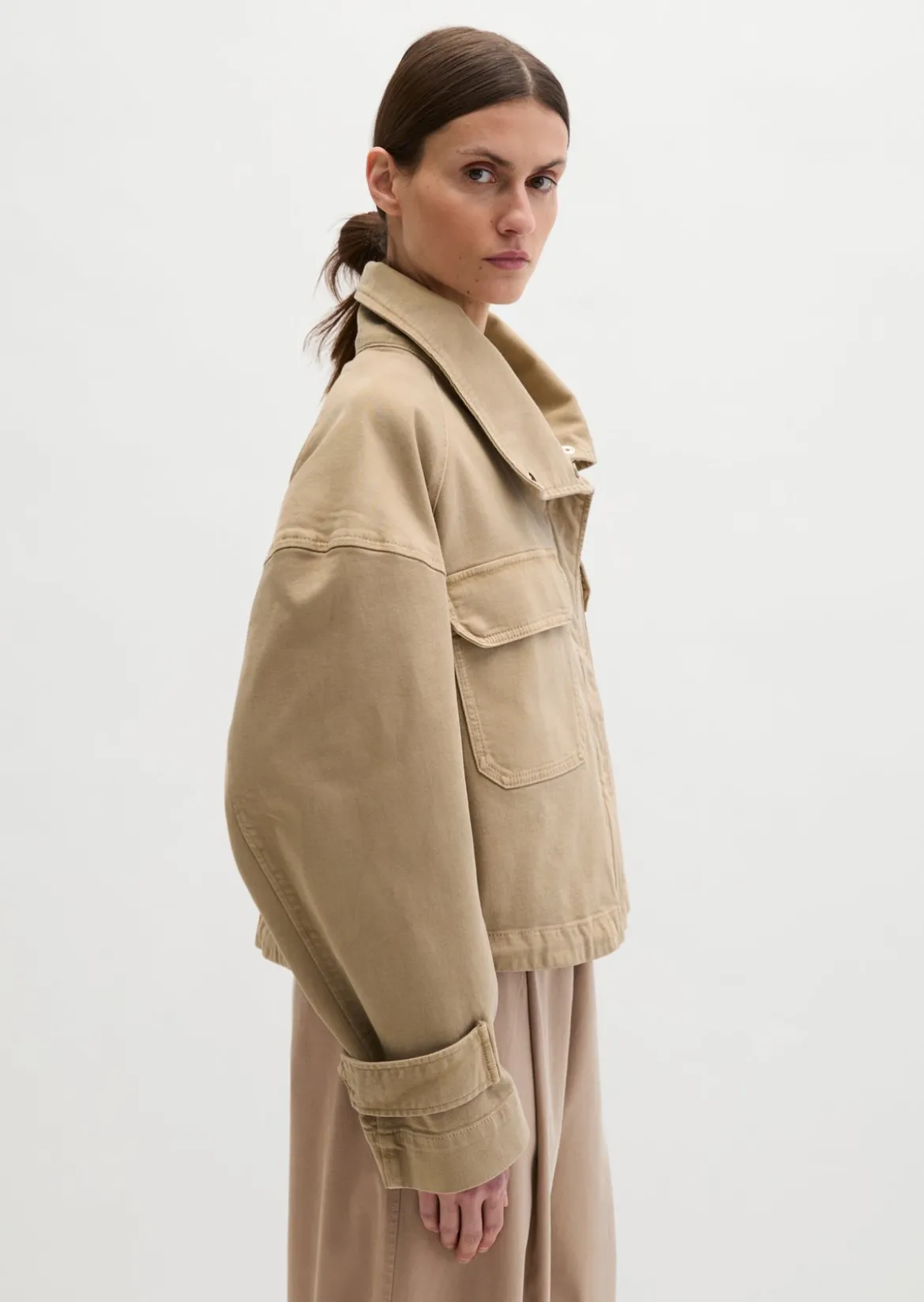 Funnel-Neck-Jacke loose aus Garment dyed Baumwolle