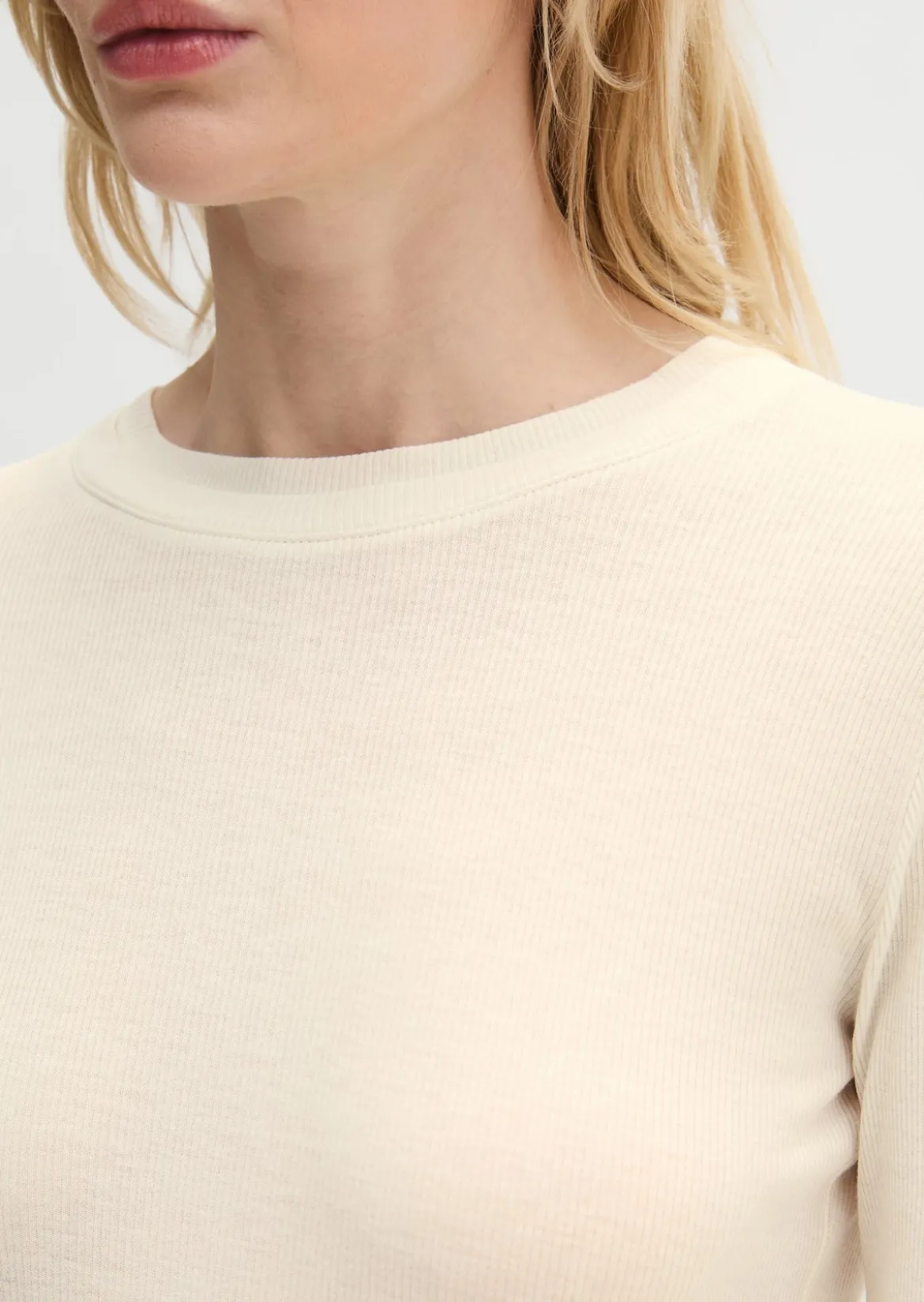 Geripptes Longsleeve slim mit TENCEL™ Modal