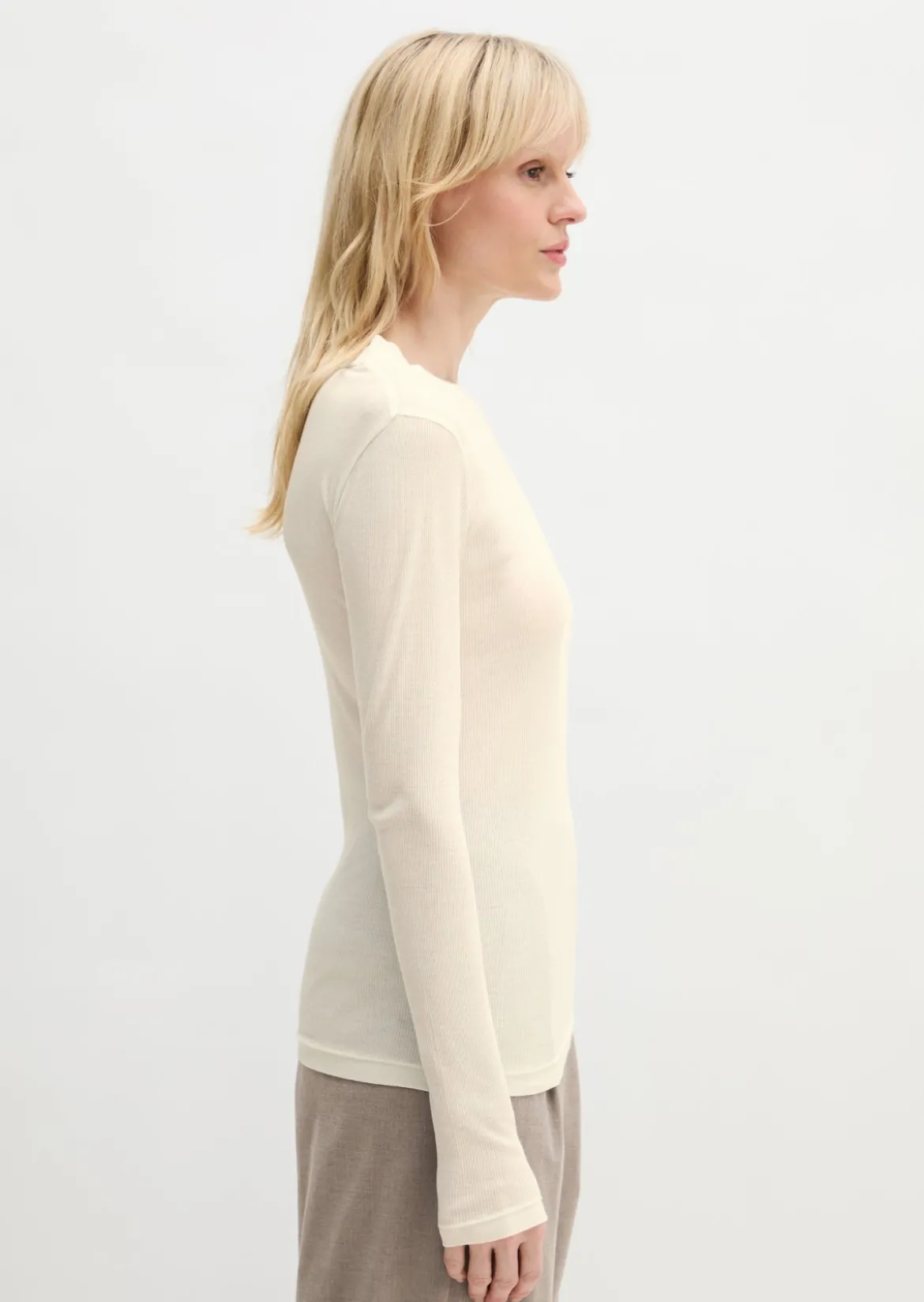 Geripptes Longsleeve slim mit TENCEL™ Modal