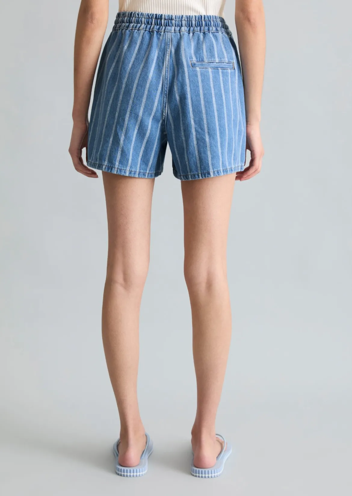Gestreifte Shorts relaxed aus reiner Bio-Baumwolle