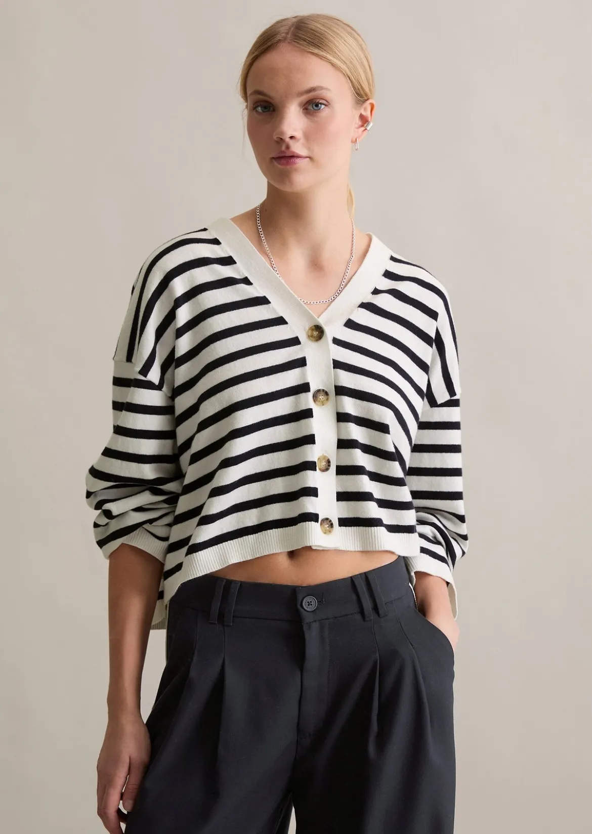 Gestreifter V-Neck-Cardigan relaxed aus Soft Cotton Stretch