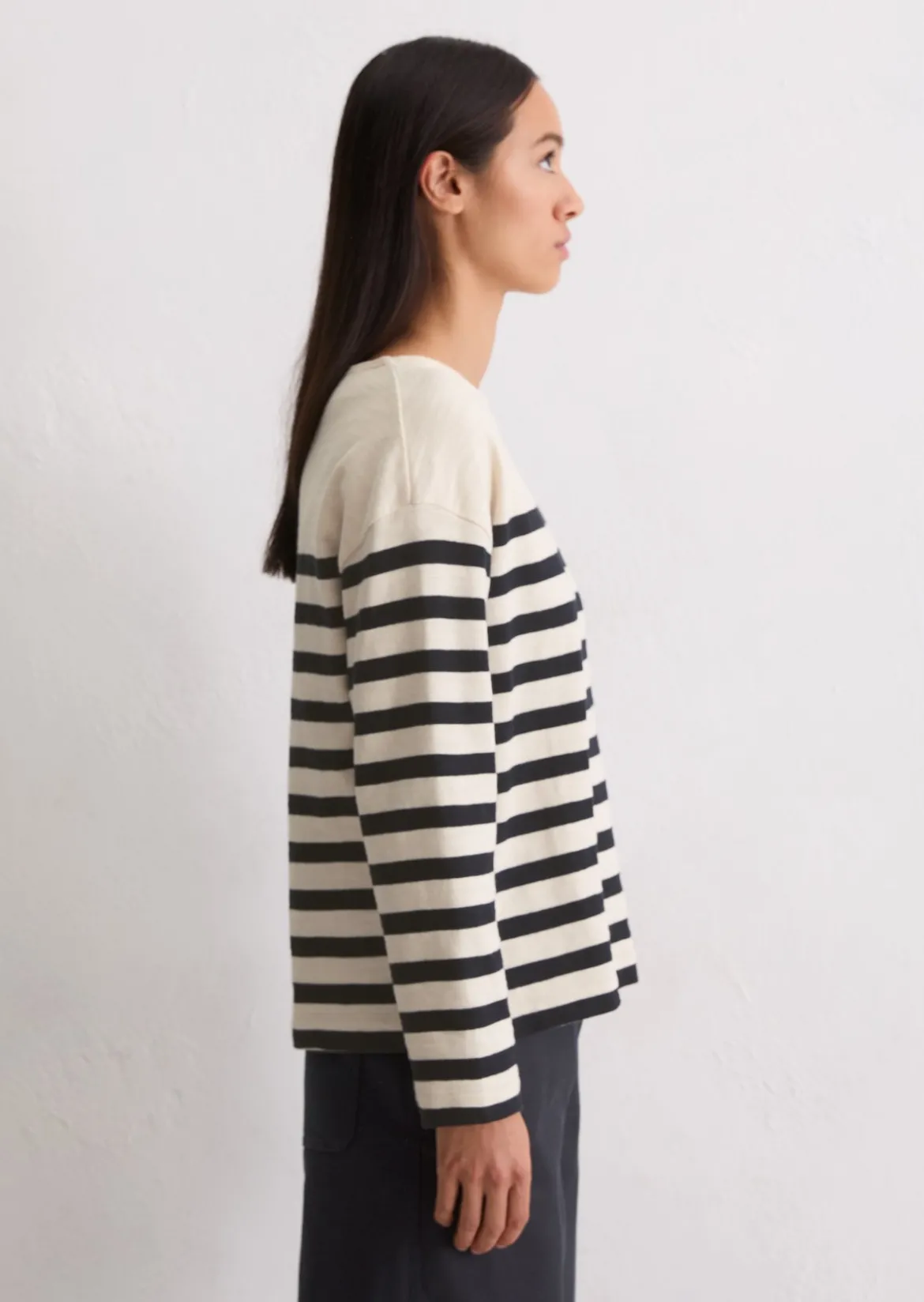 Gestreiftes Longsleeve relaxed aus garngefärbtem Heavy-Slub-Jersey