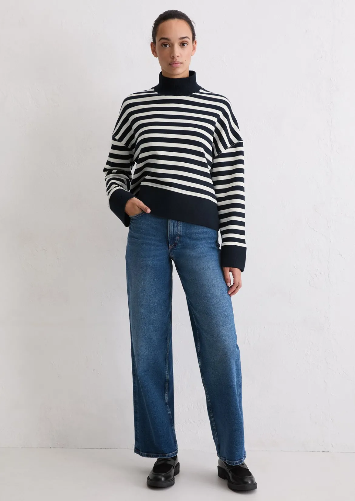 Gestreiftes Sweatshirt relaxed mit breitem Rippstrick-Bund