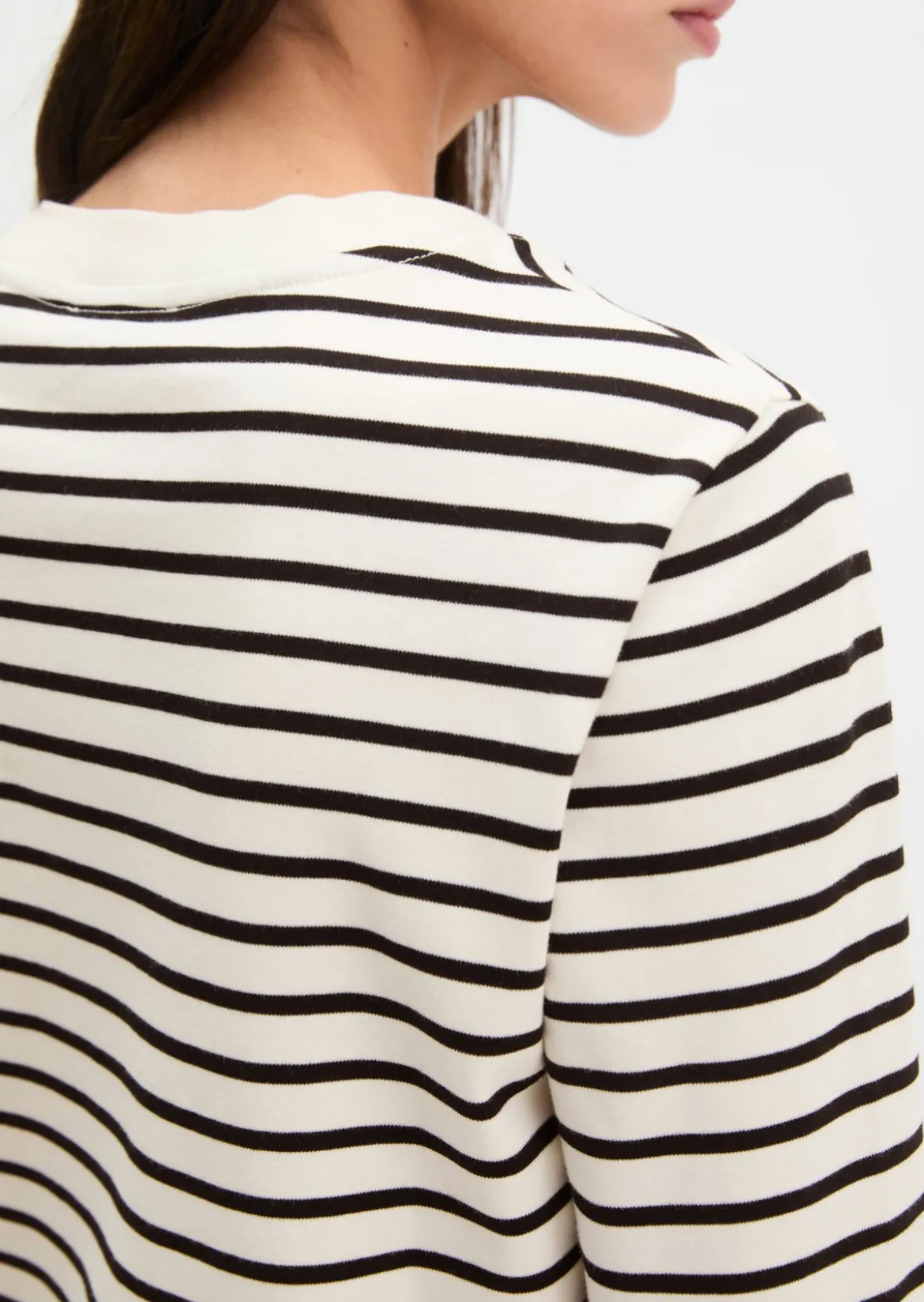 Gestreiftes T-Shirt relaxed aus Light Interlock-Jersey