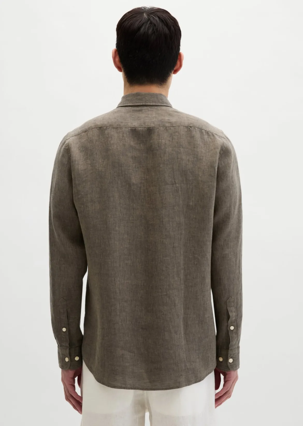 Haifischkragen-Hemd shaped aus feinem Leinen-Chambray