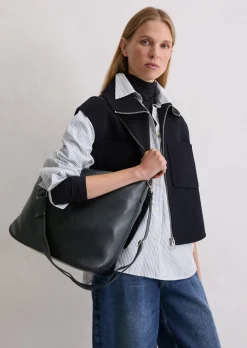Hobo Bag aus einer Lederalternative aus recyceltem Polyester