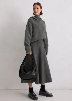 Hobo Bag medium im Slouchy-Shape mit festem Boden