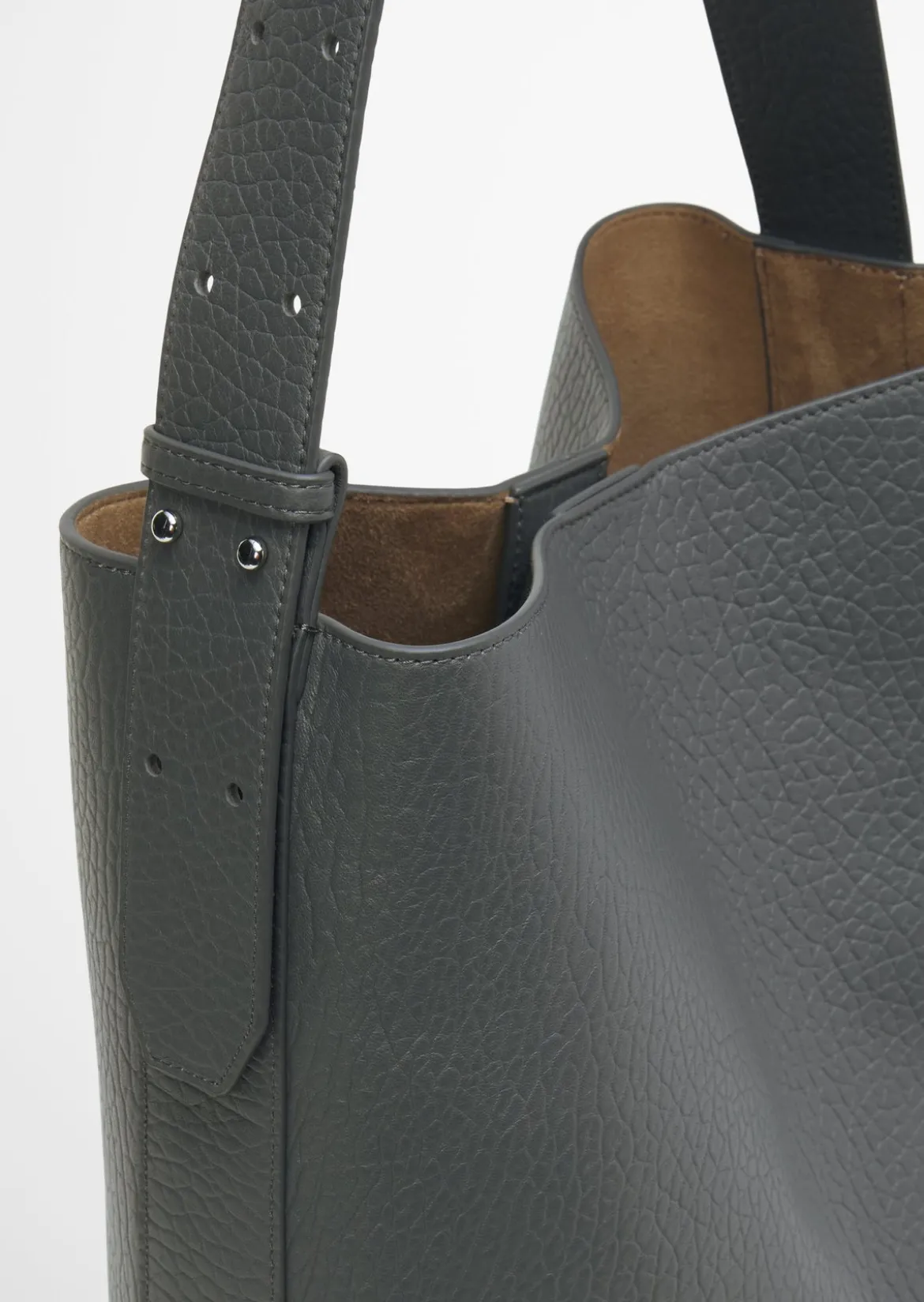 Hobo Bag medium mit herausnehmbarer Innenpouch