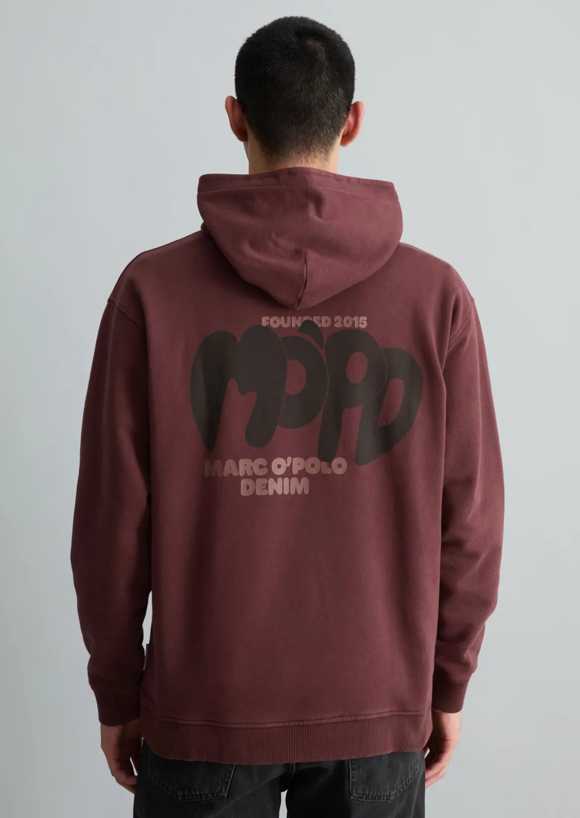 Hoodie relaxed aus recycelter Baumwolle