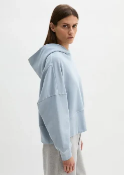 Hoodie relaxed garment-dyed mit recycelter Baumwolle