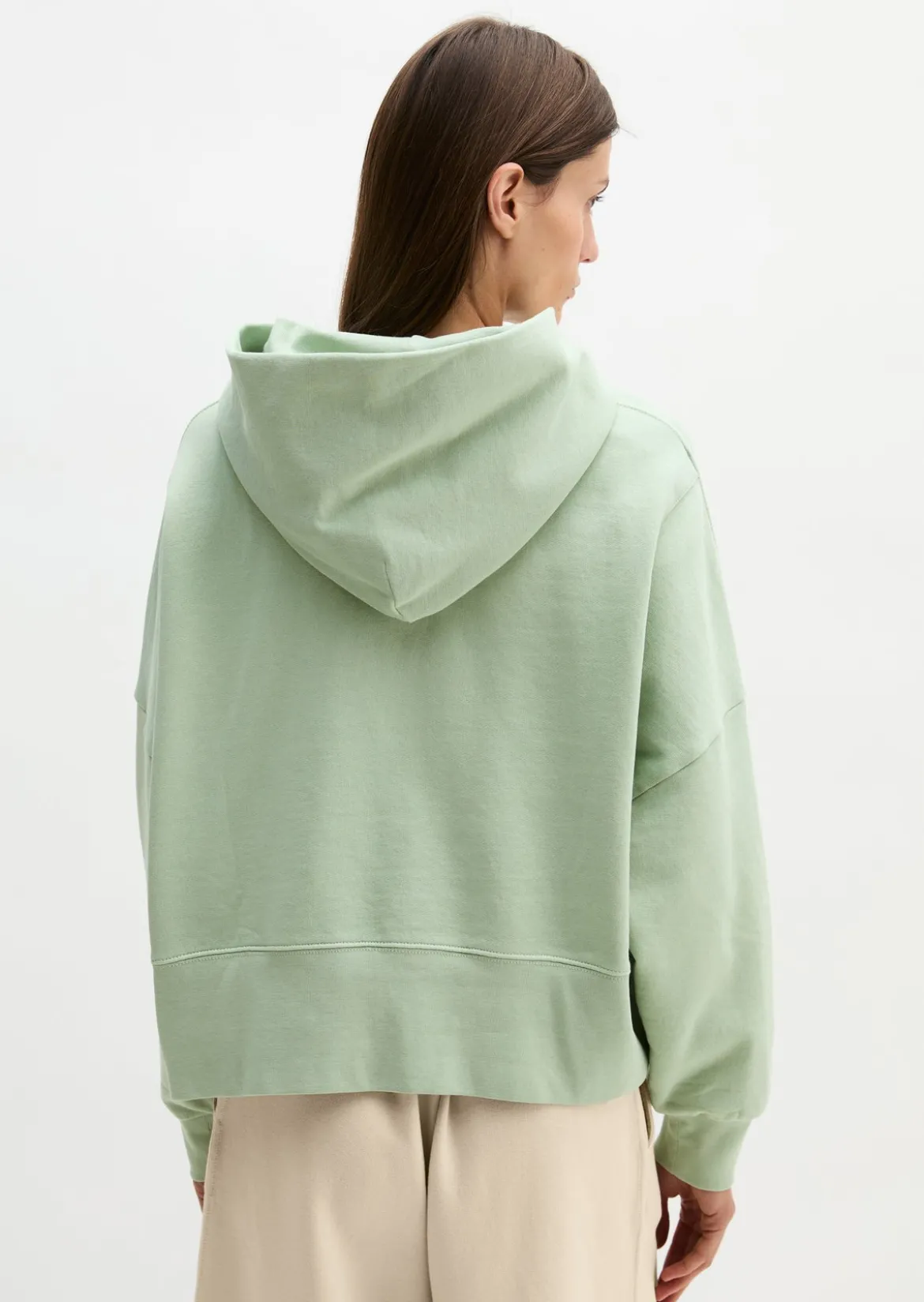 Hoodie relaxed garment-dyed mit recycelter Baumwolle