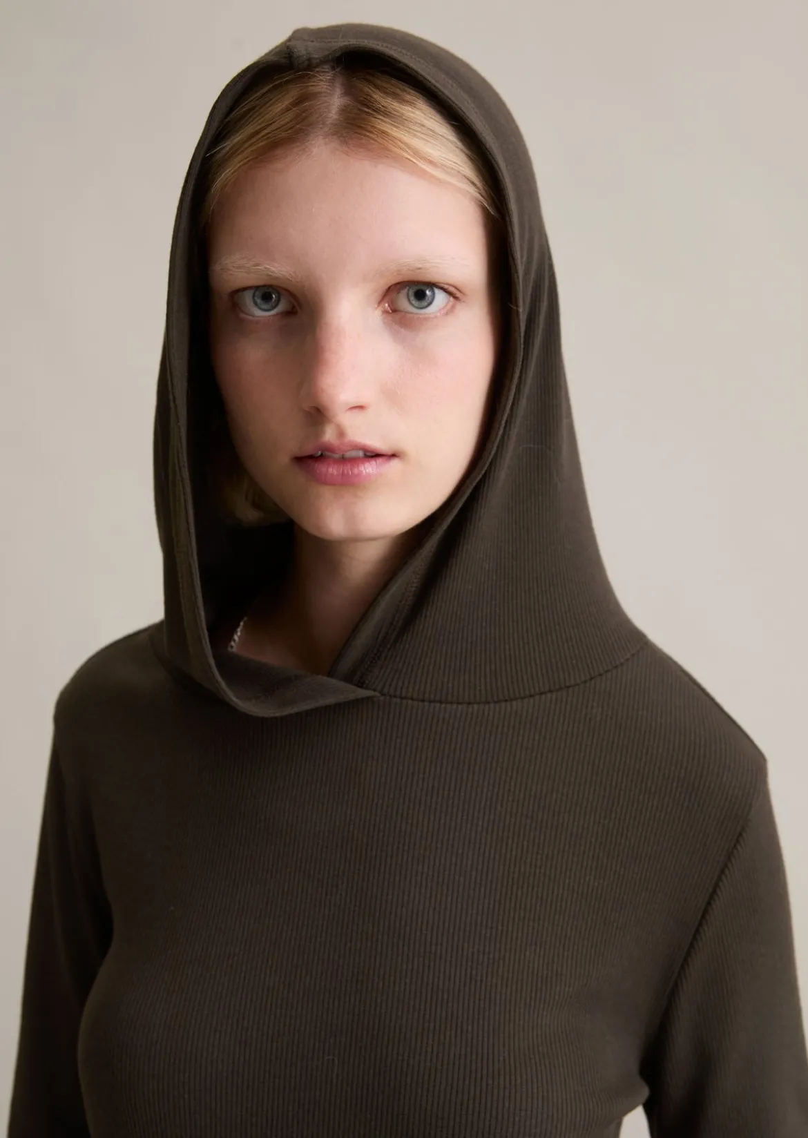 Hoodie-Longsleeve slim aus softem Bio-Baumwolle-Modal-Stretch-Jersey