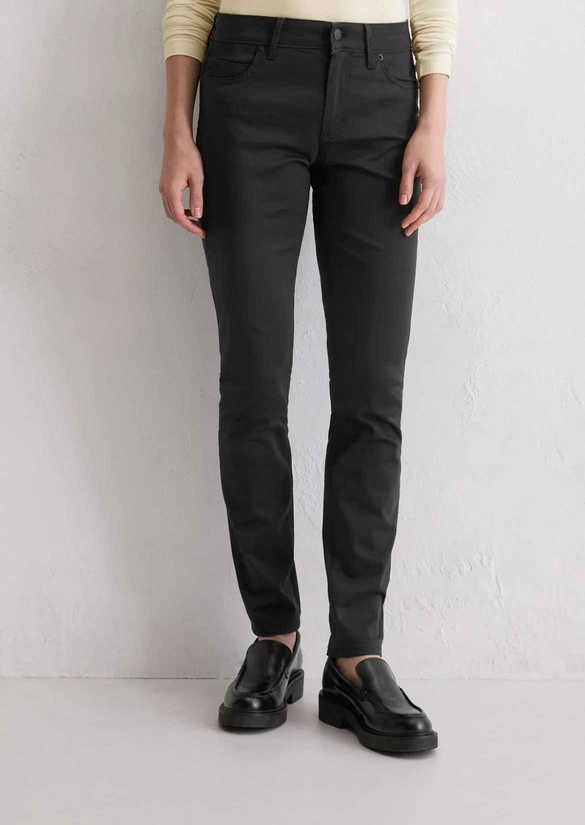 Hose Model Alby slim aus Smooth Sateen Stretch
