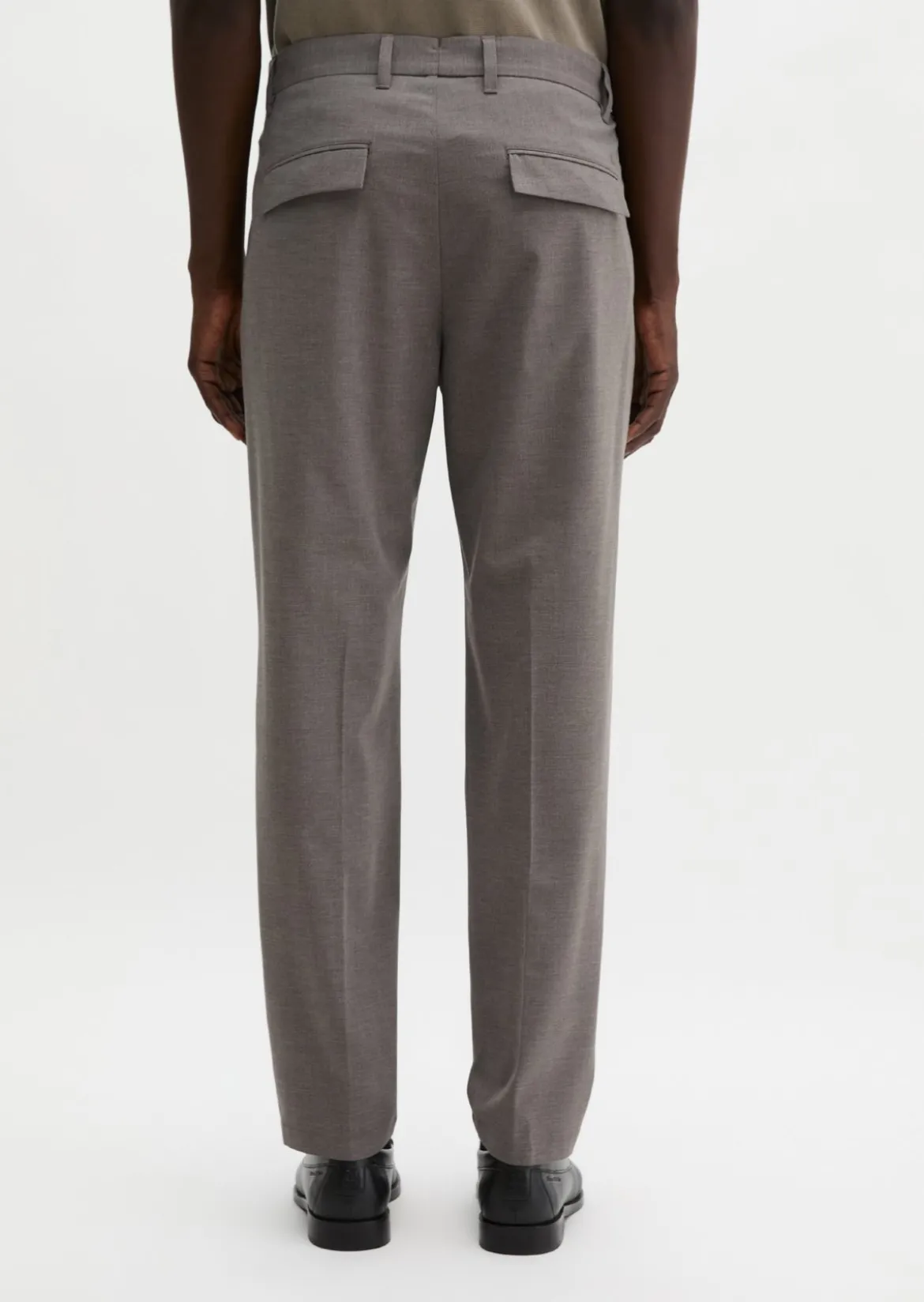 Hose Model Belsbo pleats relaxed aus sommerlichem Woll-Mix