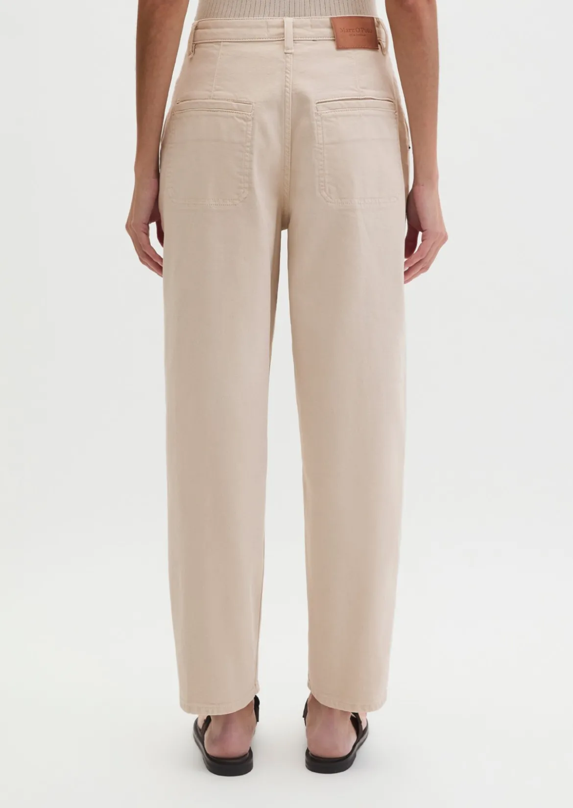 Hose Model Lara barrel cropped aus Organic Cotton Stretch