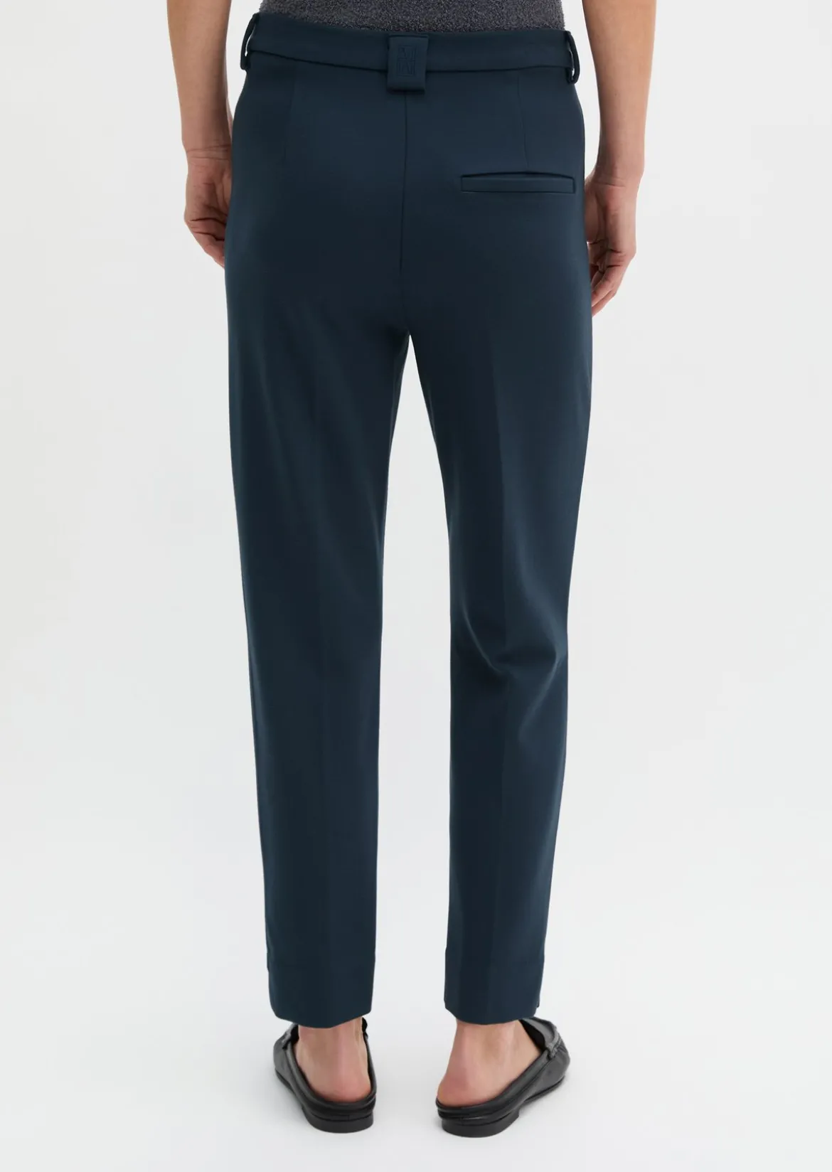 Hose Model Malin slim aus weichem Interlock-Jersey