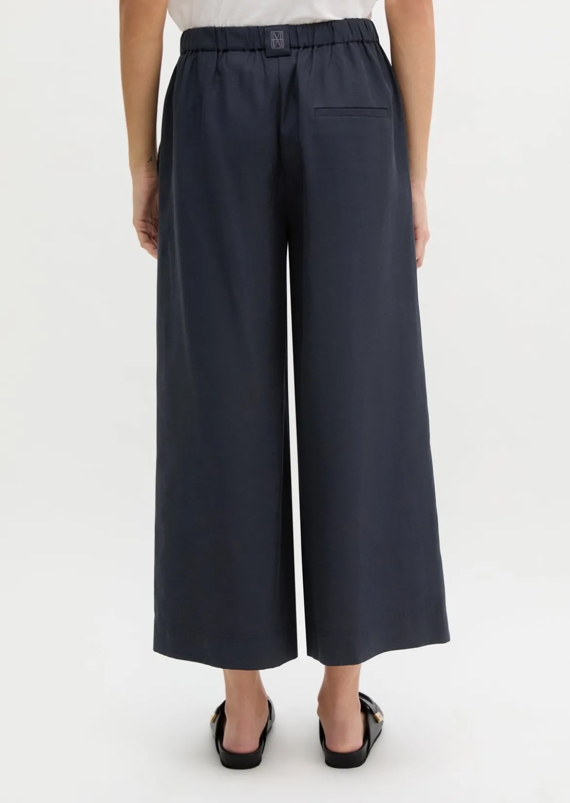 Hose Model Margo wide aus Lyocell-Leinen-Mix