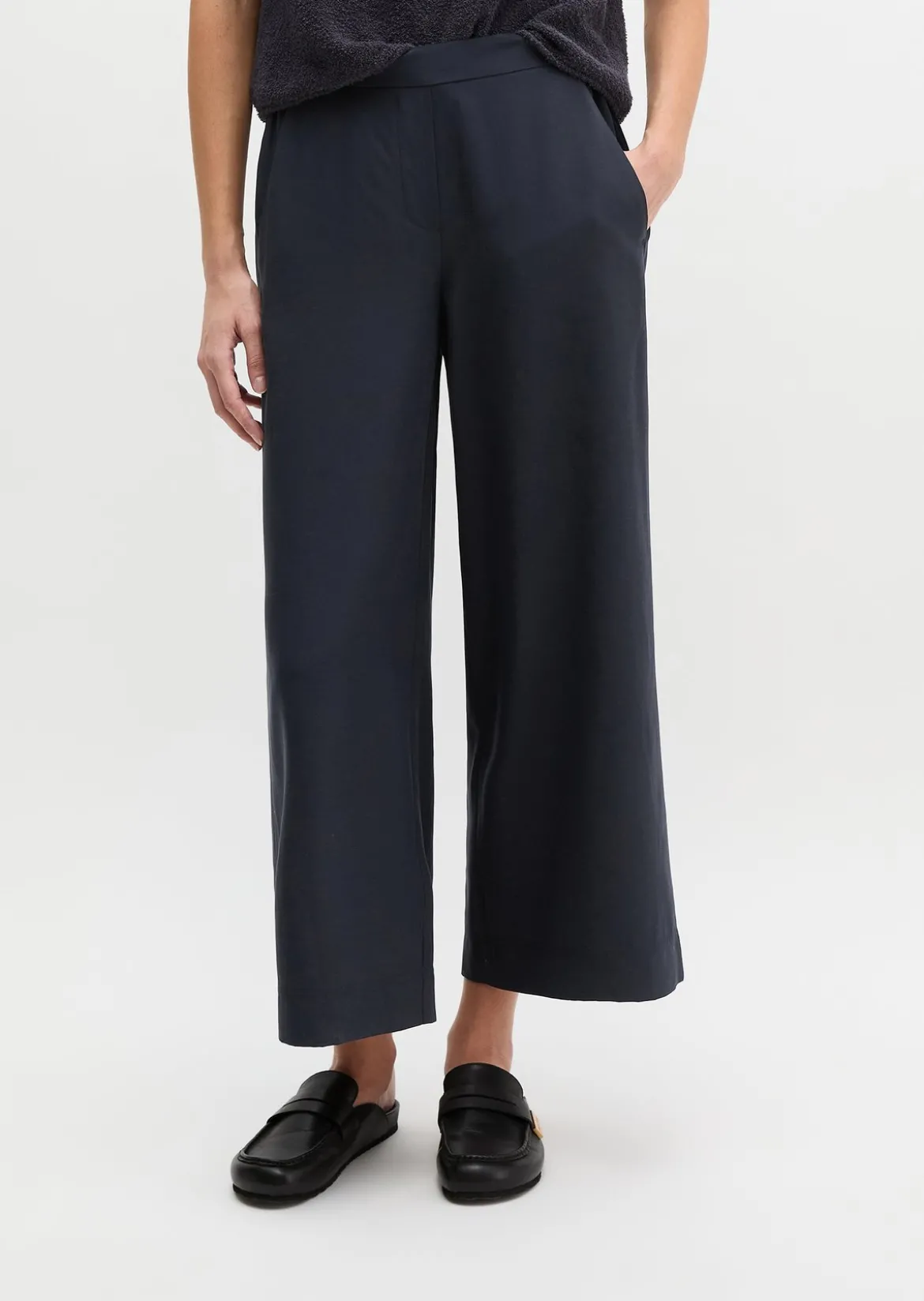 Hose Model Margo wide aus Lyocell-Leinen-Mix