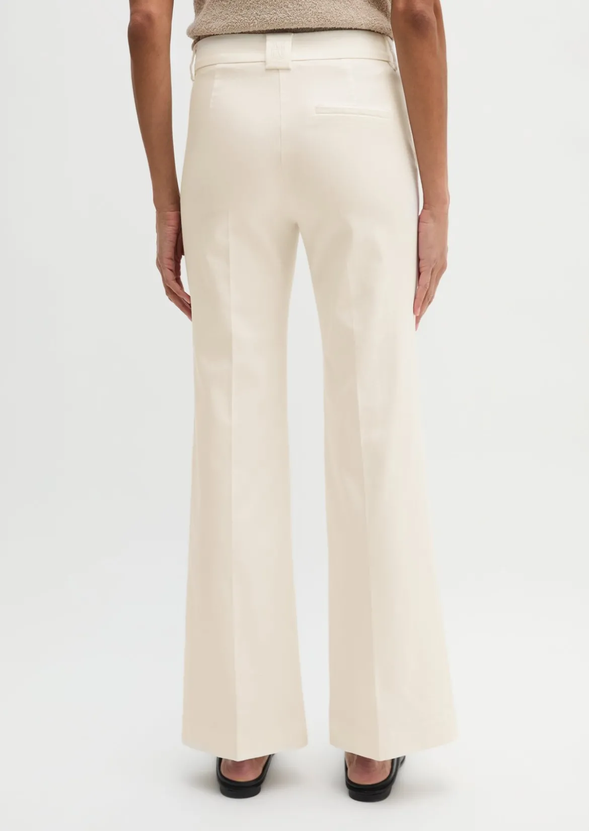 Hose Model Marthe flared aus Superstretch-Twill