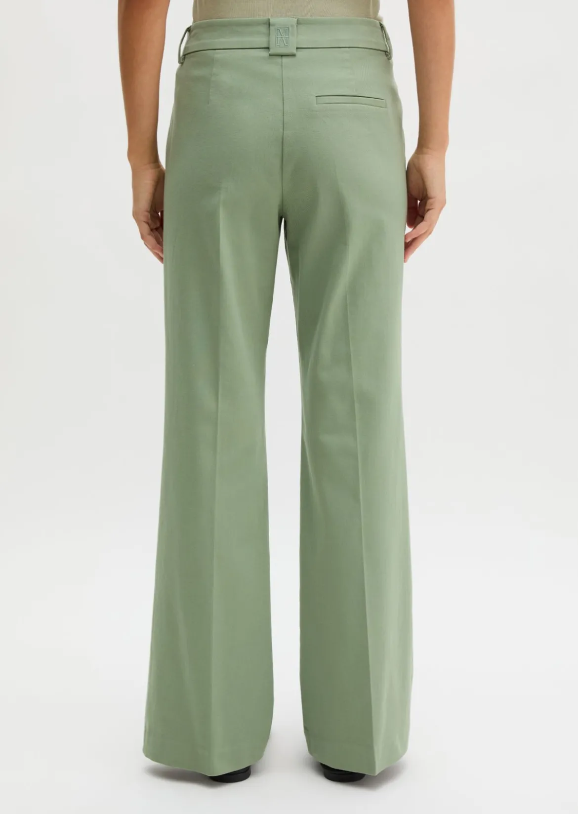 Hose Model Marthe flared aus Superstretch-Twill