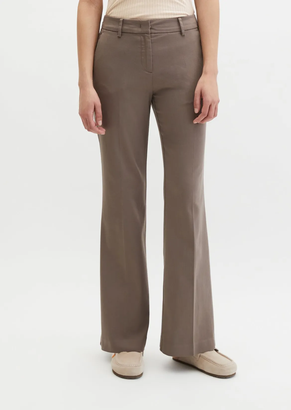 Hose Model Marthe flared aus Superstretch-Twill