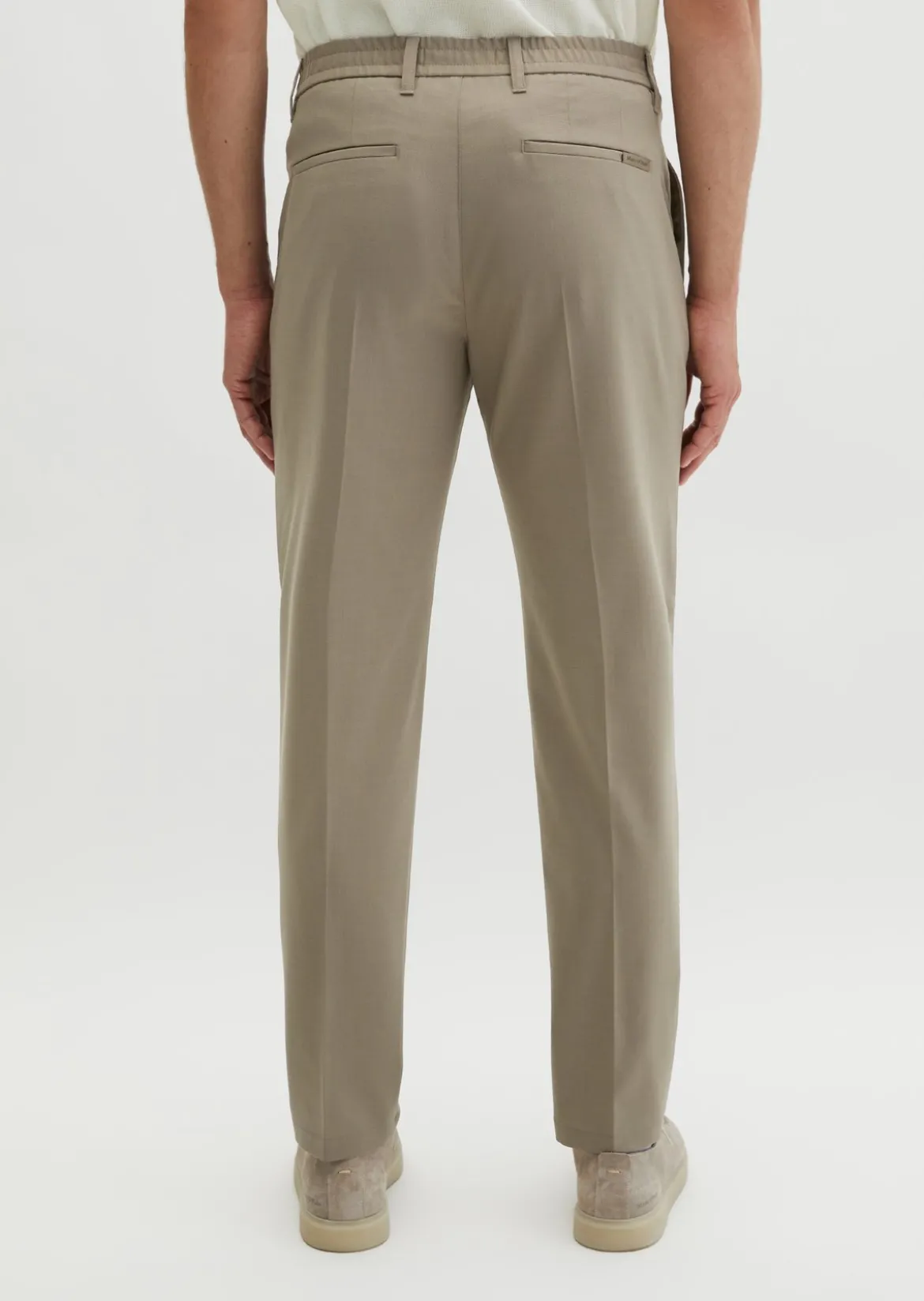Hose Model Morot Jogger DFB Travel Collection aus leichtem Technical Wool Blend