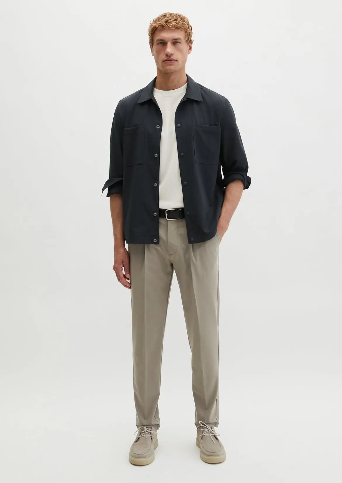 Hose Model Morot Jogger Travel Collection aus leichtem Technical Wool Blend