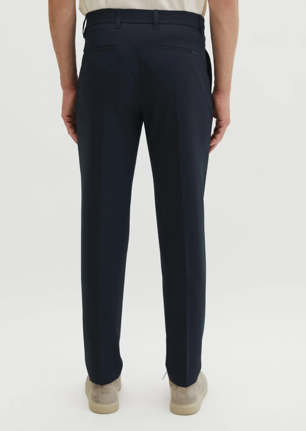 Hose Model Morot Jogger Travel Collection aus leichtem Technical Wool Blend