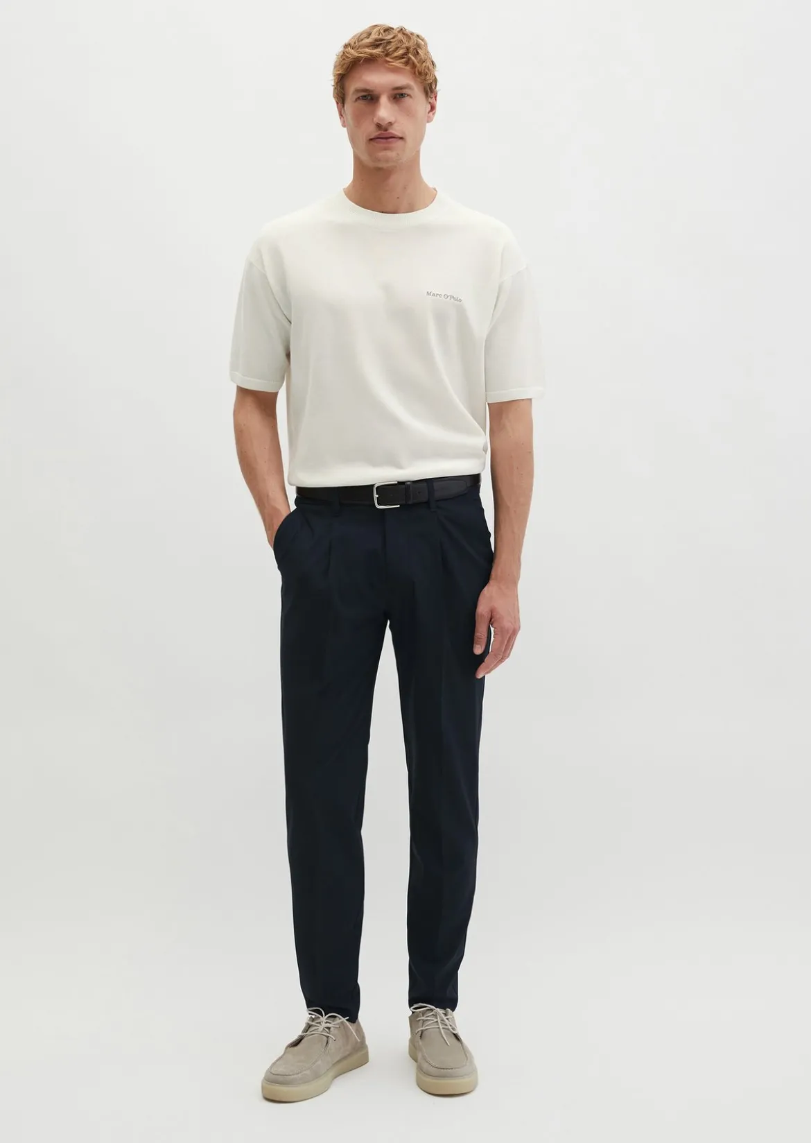 Hose Model Morot Jogger DFB Travel Collection aus leichtem Technical Wool Blend