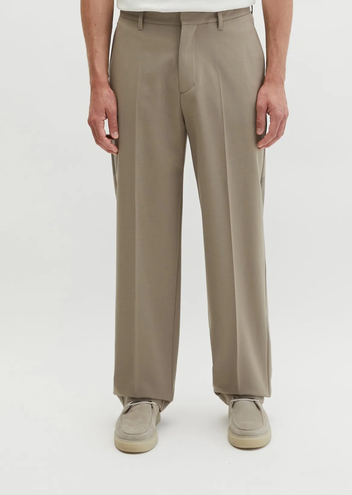 Hose Model Mossbo DFB Travel Collection aus leichtem Technical Wool Blend