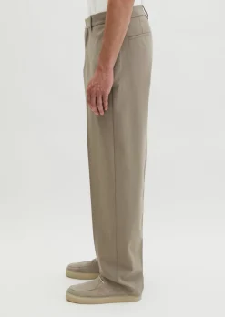 Hose Model Mossbo Travel Collection aus leichtem Technical Wool Blend