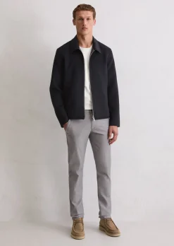 Hose Model Stig Jogger shaped aus Two-Tone Organic Cotton Stretch