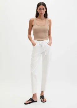 Hose Model Theda boyfriend mit TENCEL™ Lyocell