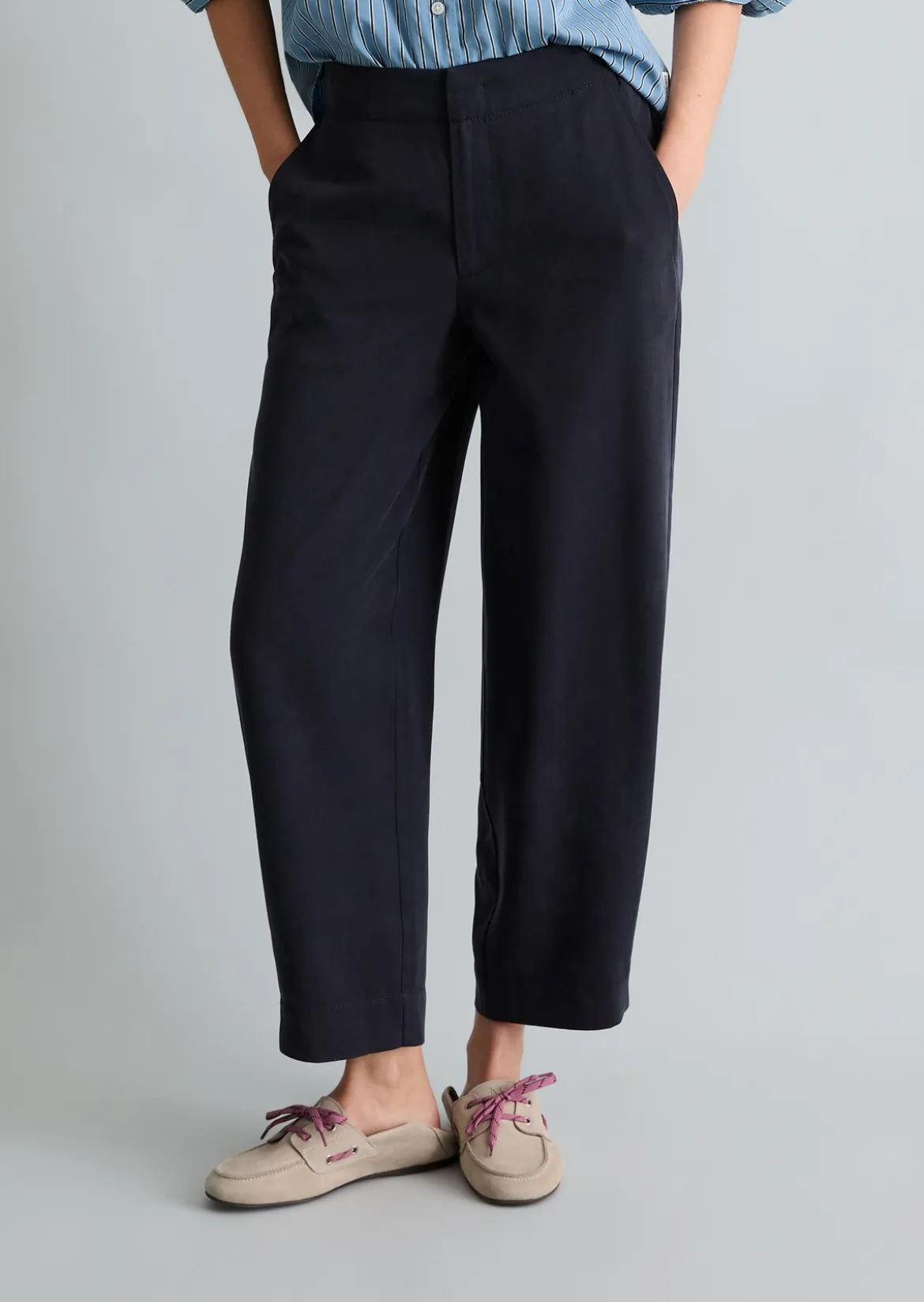 Hose relaxed aus LENZING™ Lyocell