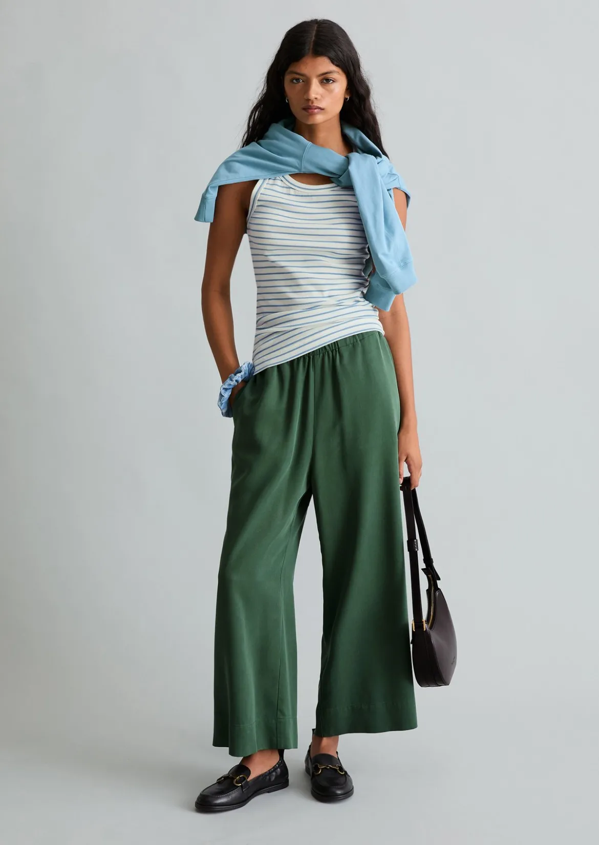Hose relaxed aus LENZING™ Lyocell