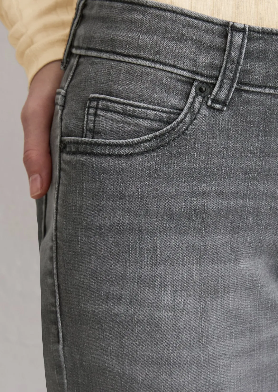 Jeans Model Alby slim aus stretchigem Bio-Baumwolle-Mix