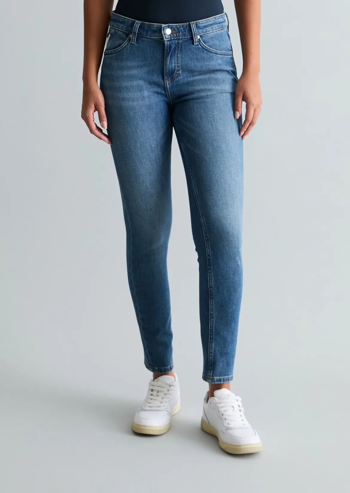 Jeans Model Kaj skinny cropped aus Bio-Baumwoll-Mix