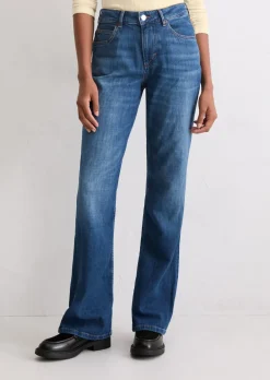 Jeans Model Kiruna flared aus Cashmere Touch Denim