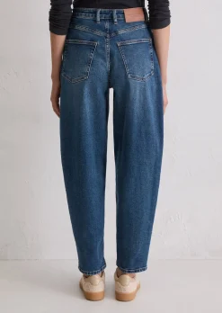 Jeans Model Lara barrel cropped aus Organic Cotton Stretch mit recyceltem Polyester