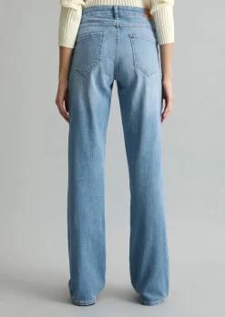 Jeans Model Nella bootcut aus Organic Cotton Stretch
