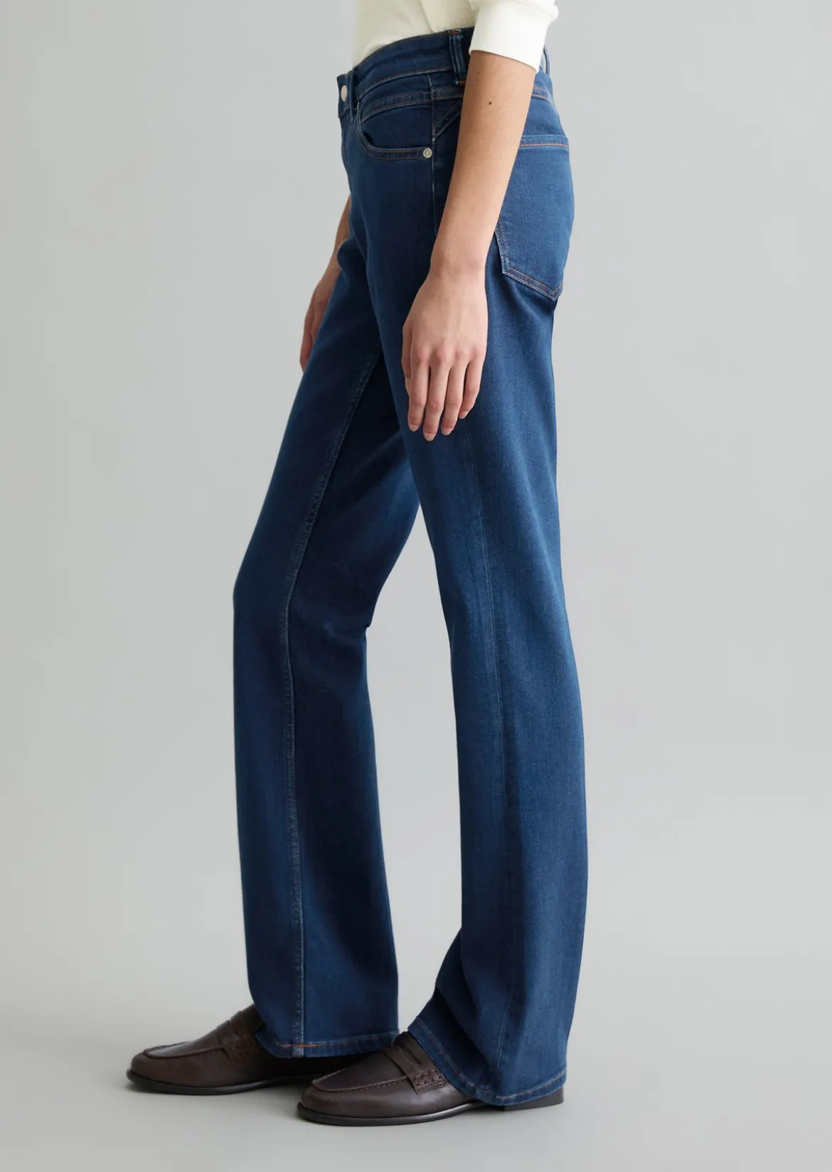 Jeans Model Nella bootcut aus Organic Cotton-Mix-Stretch