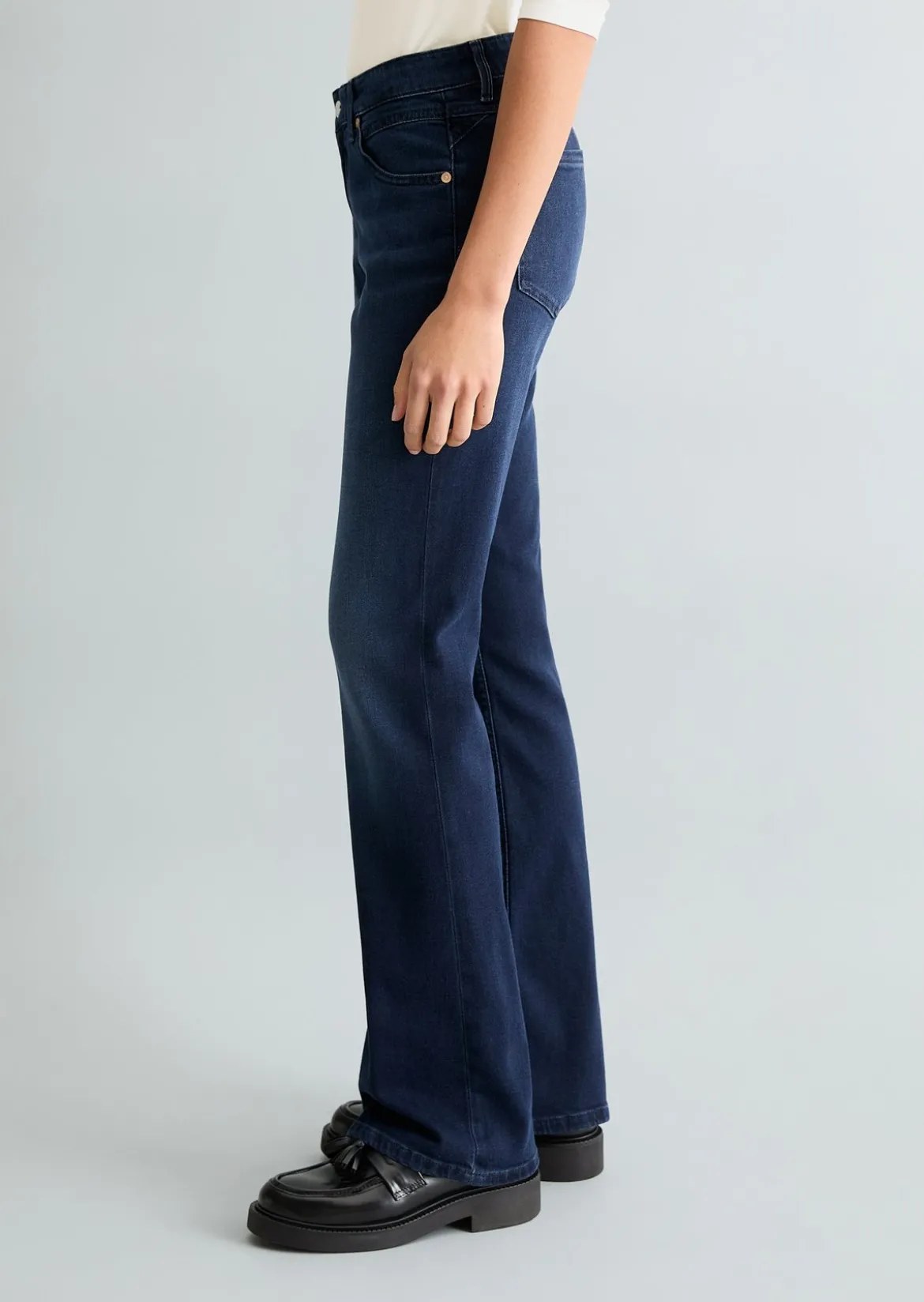 Jeans Model Nella slim bootcut aus Organic-Cotton-Stretch