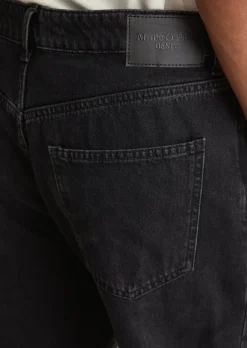 Jeans Model Runne tapered aus reiner Bio-Baumwolle