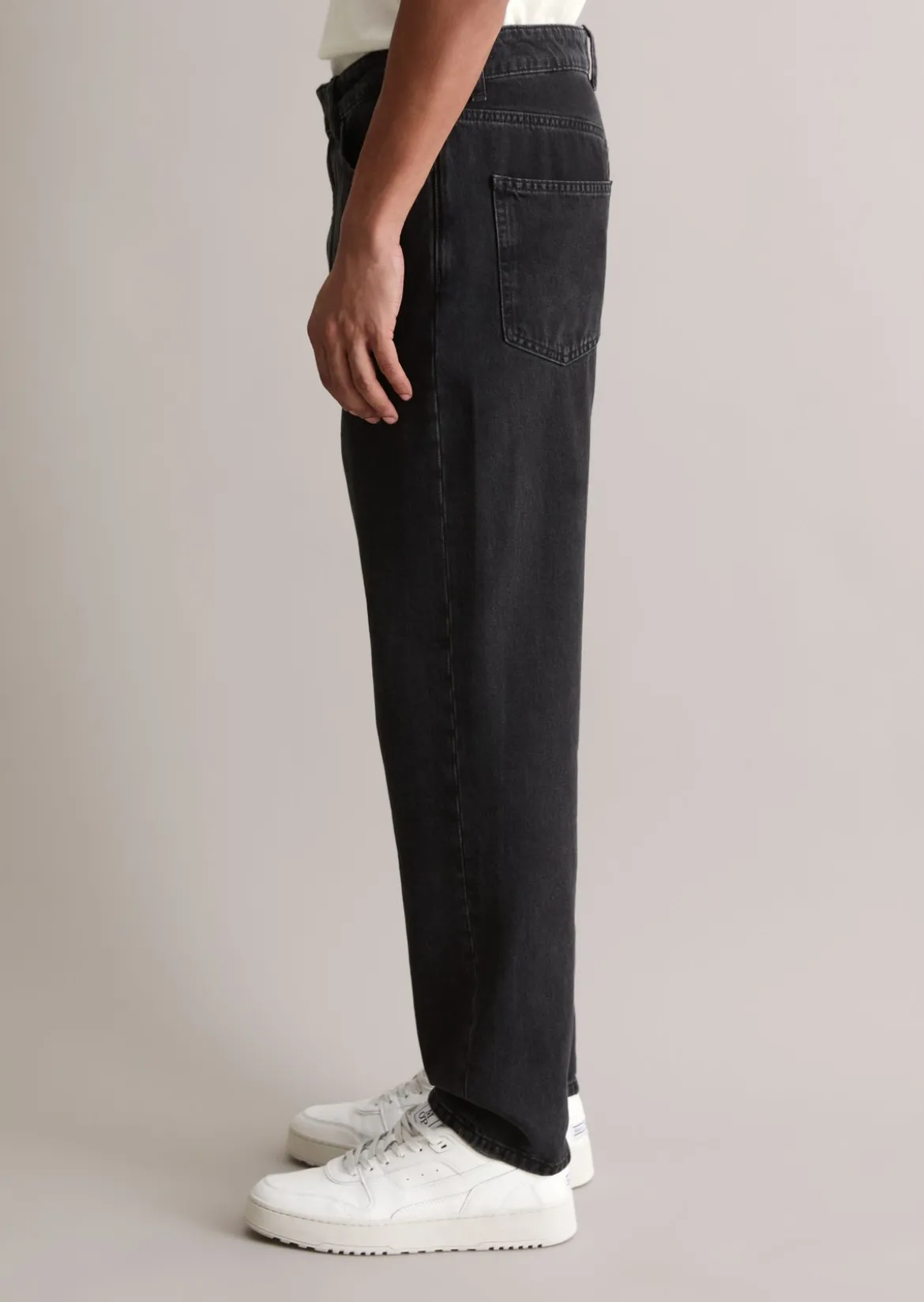 Jeans Model Runne tapered aus reiner Bio-Baumwolle