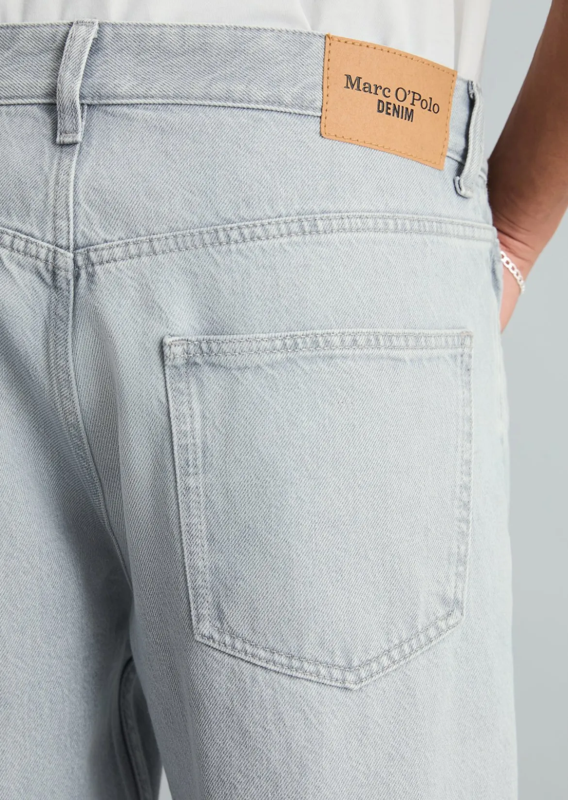 Jeans Model Runne tapered aus reiner Bio-Baumwolle