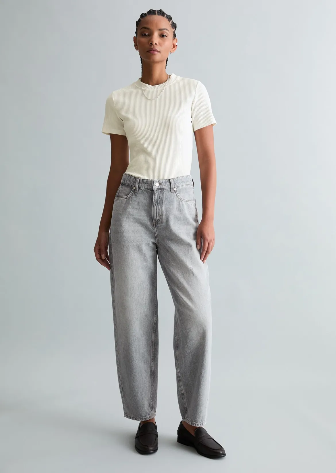 Jeans Model Stine Barrel cropped aus Rigid Denim