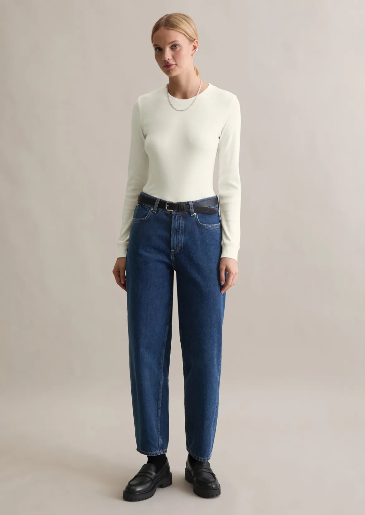 Jeans Model Stine relaxed barrel cropped aus reiner Baumwolle
