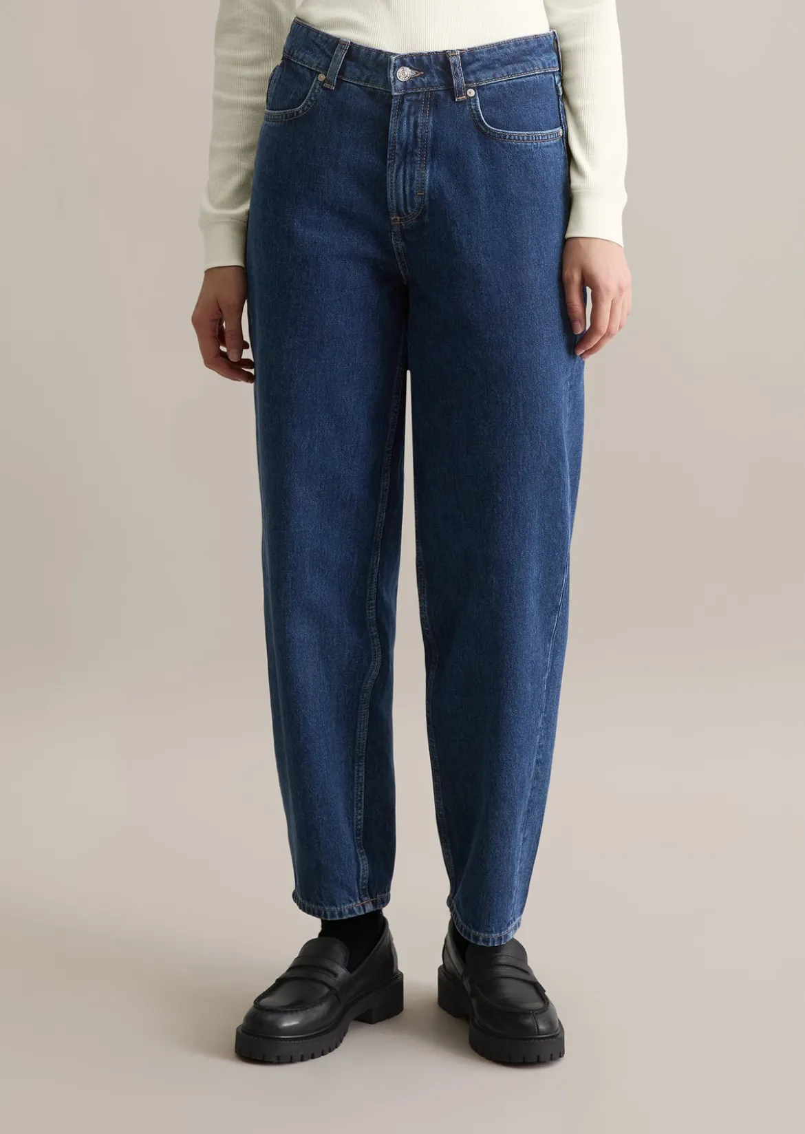 Jeans Model Stine relaxed barrel cropped aus reiner Baumwolle