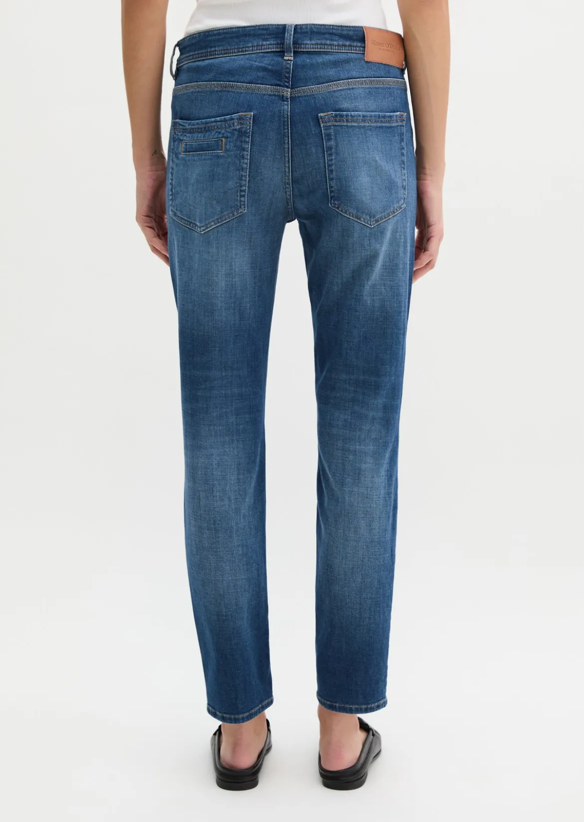 Jeans Model Theda boyfriend cropped mit zwei Knöpfen